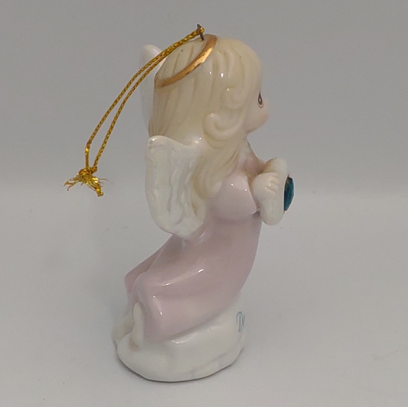 🌷‼️5/$20  Enesco December Ceramic Angel Blue Heart Christmas Ornament 1997 3" - Picture 5 of 7